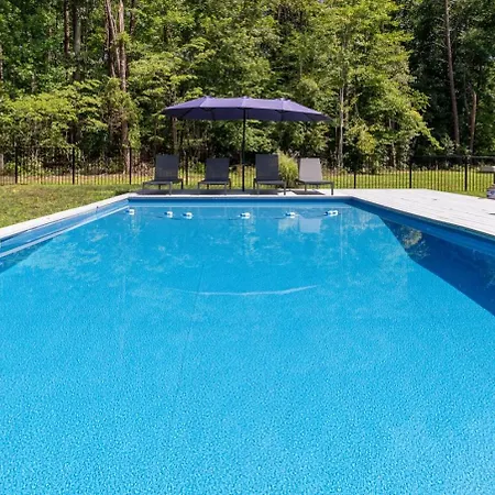 Oasis Near Charlottesville With Pool, Grill